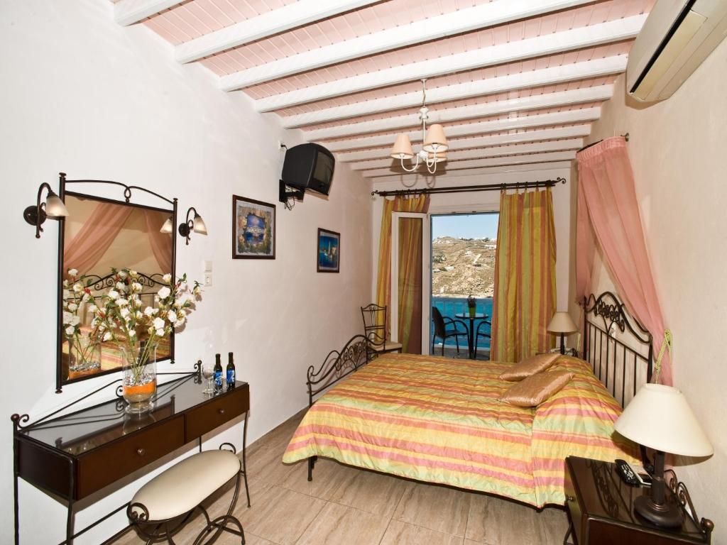Vana Holidays Ornos  Zimmer foto